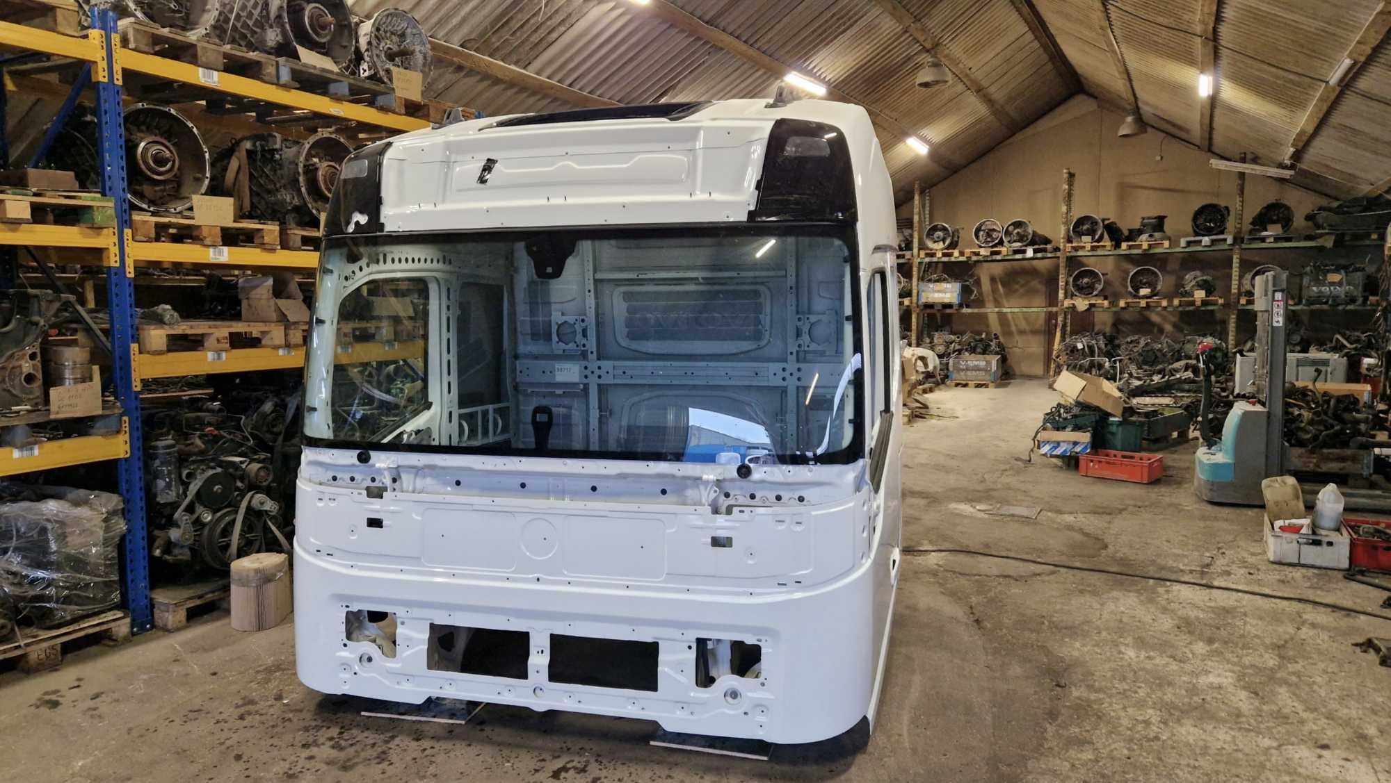 Розборка VOLVO FH FL бампер 460 480 Євро 5 6 euro6 запчастини бу