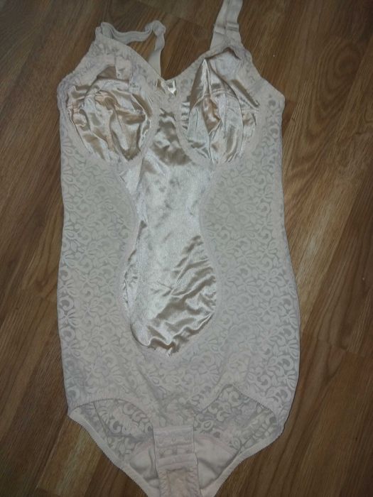 Белье утягивающее Коррекция фигури Втягуюча білизна