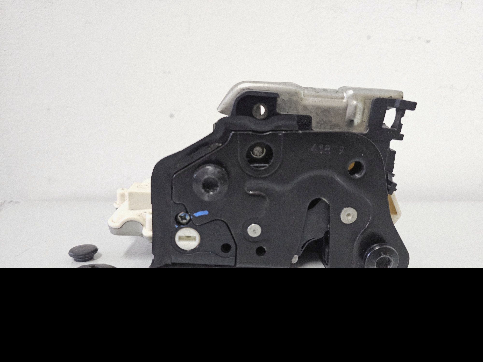 AUDI ZAMEK drzwi prawy tył do A4 A5 Q3 Q5 Q7 8K, 8T, 8U, 8R, 4L