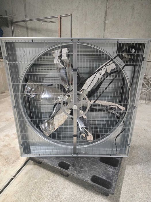 Wentylator ścienny szczytowy 1380x1380x450 do kurnika, obory, 140cm