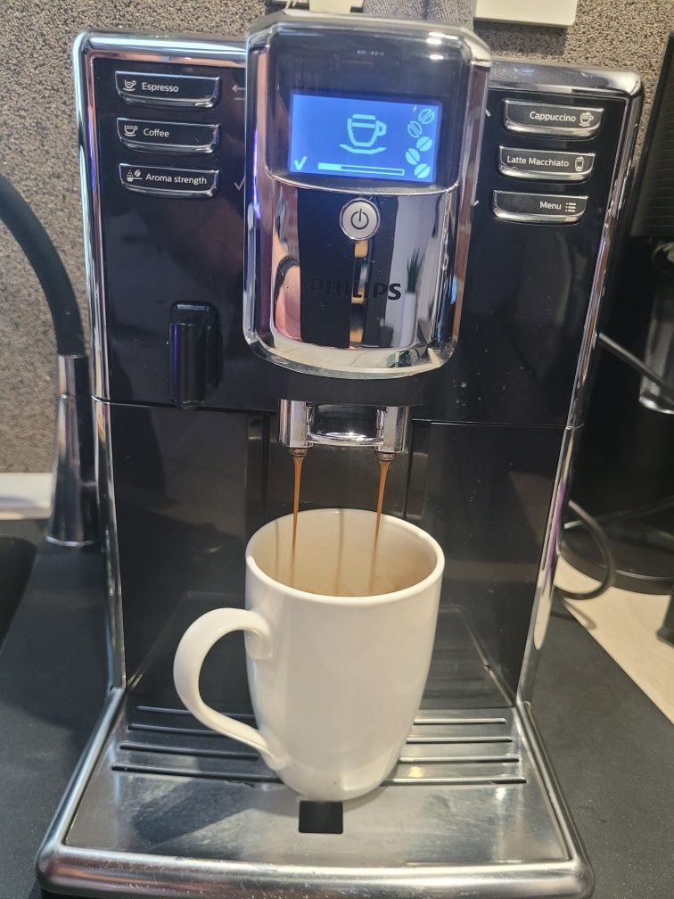 Automatyczny ekspres do kawy PHILIPS LATTE GO EP 5330