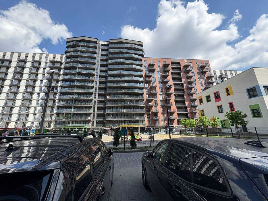 Оренда фасадного приміщення на вул. Замарстинівська (Чорновола)