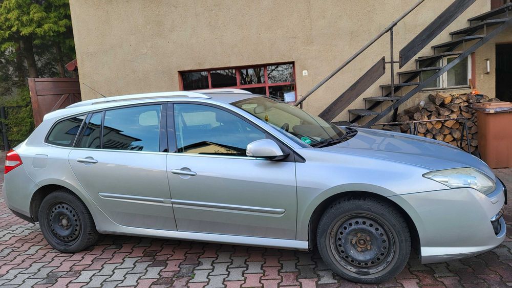 Renault Laguna 3 Privlege 2.0 dci kombi automat 2008 diesel.