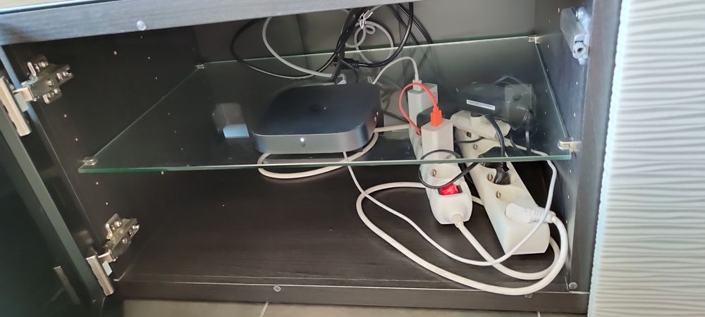 Móvel de TV com arrumação