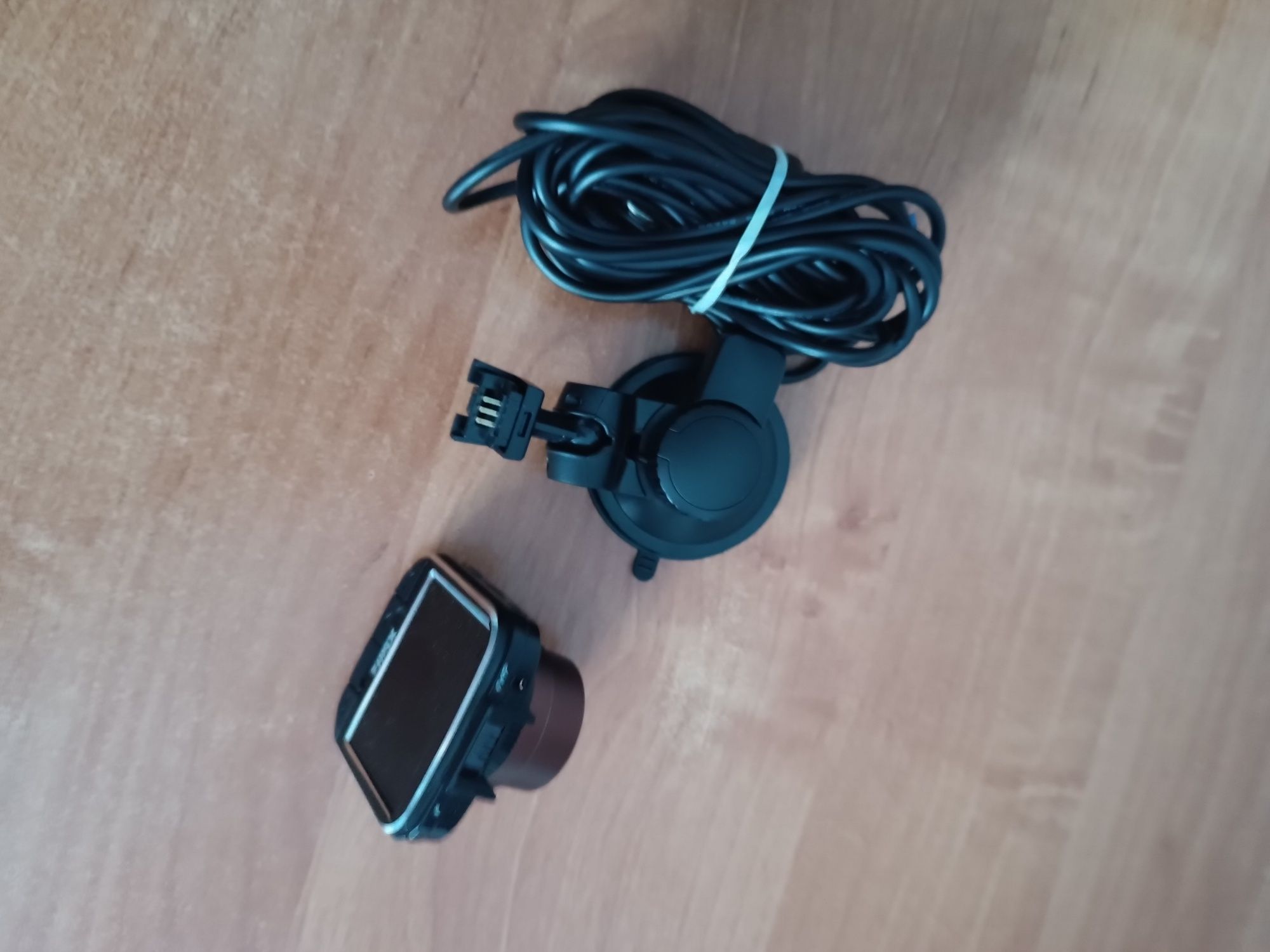 Kamera samochodowa Wideorejestrator Xblitz GO 2 2,7K
