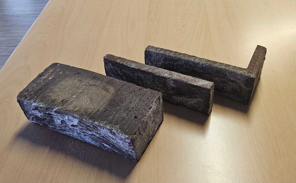 Cięcie cegły na płytki