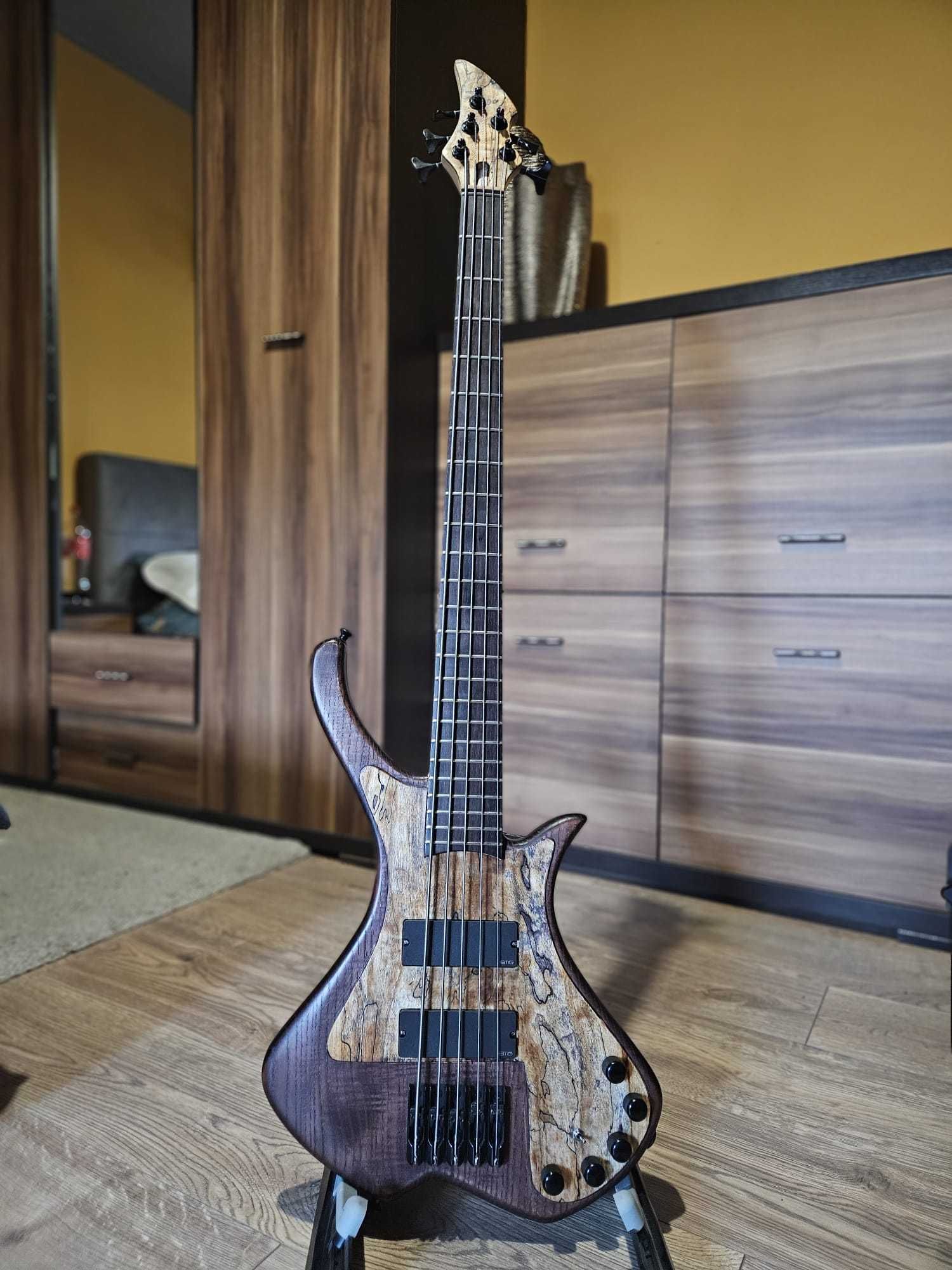 Gitara Basowa Custom