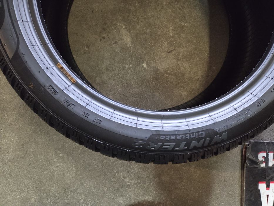 opony używane 225/45R17 Pirelli Winter 2 Cinturato