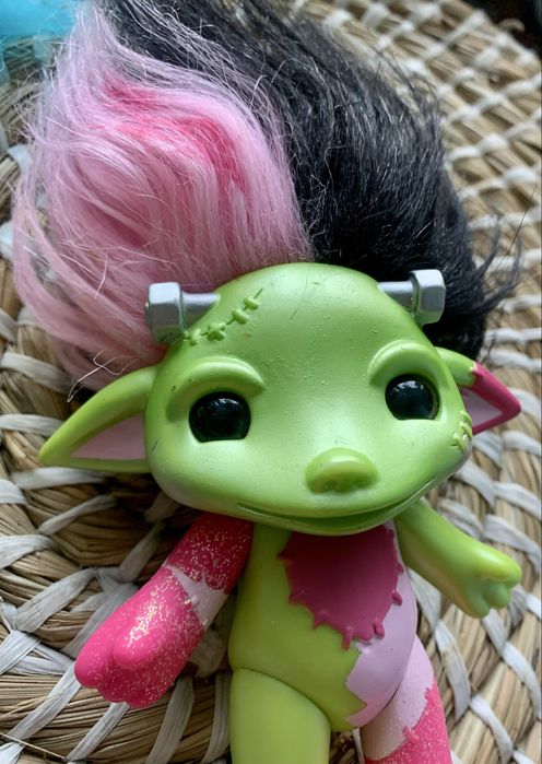 Колекційні фігурки  Бронзобород  Зельф тролль Moose Large Dino Zelf