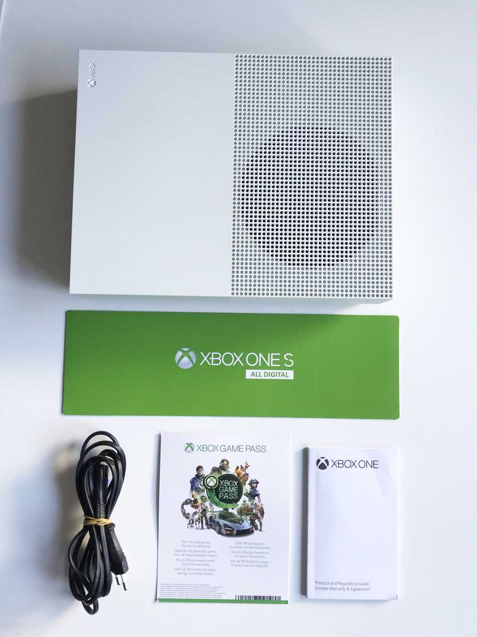 Xbox One S All Digital 1TB S/Comando - Excelente estado