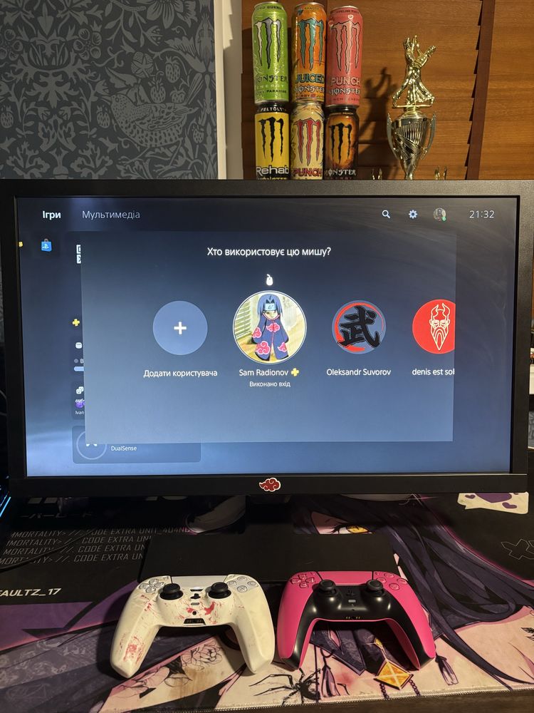 Продаю свою PlayStation 5 з двома геймпадами