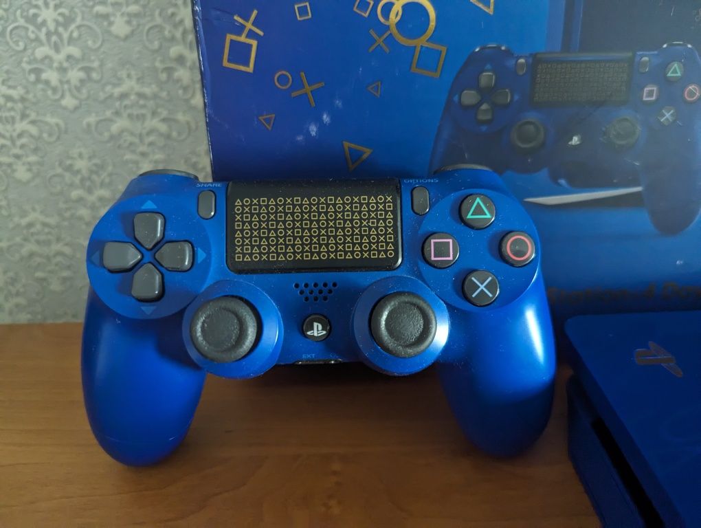 PlayStation4 limited edition days of play