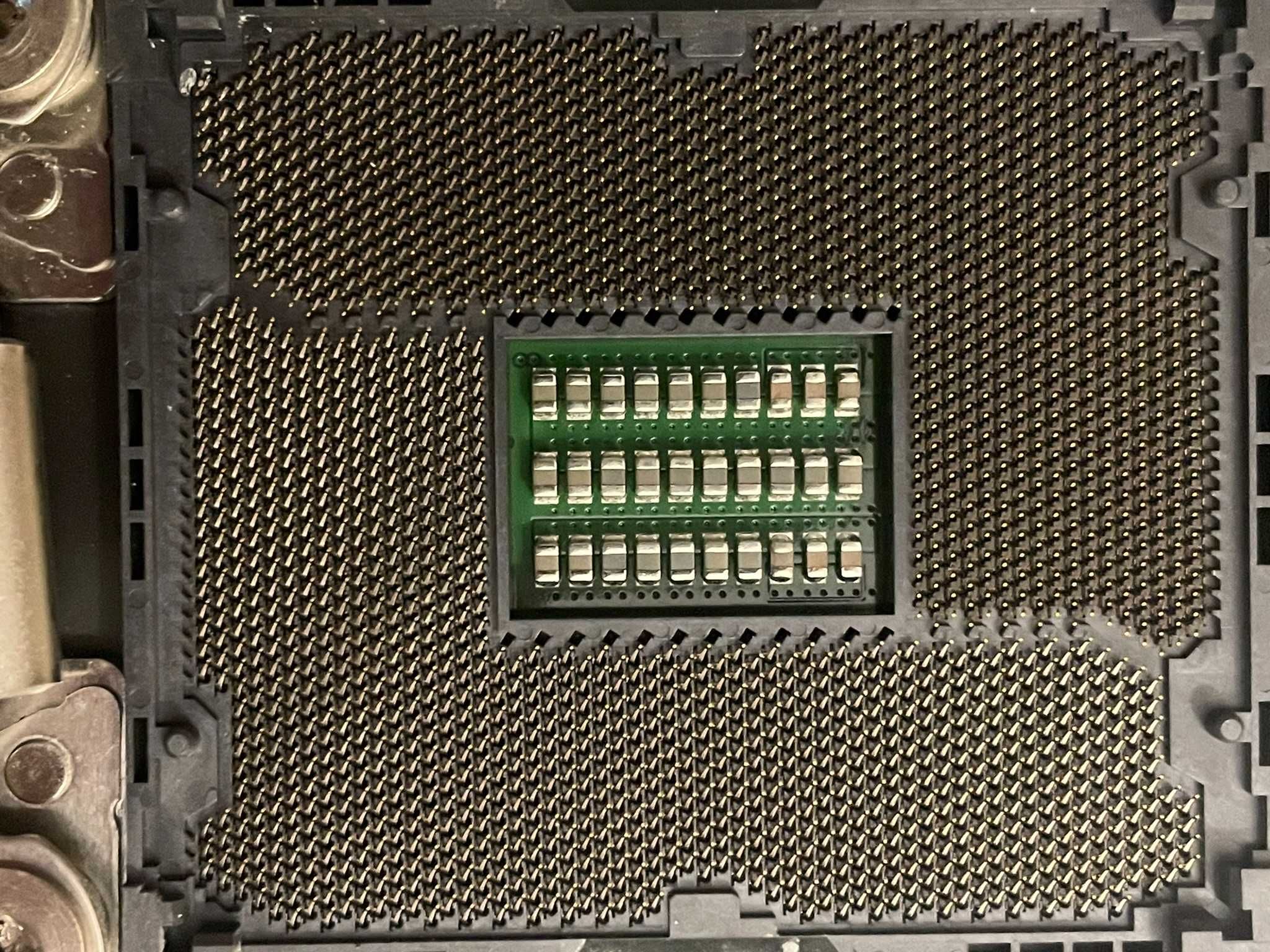 s2011 v3 Fujitsu D3348-B13 DDR4