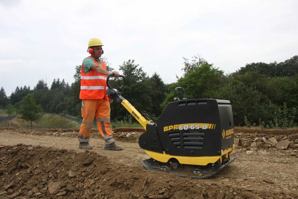 Zagęszczarka rewersyjna 450 kg Bomag BPR 60/65 D/E, 650 mm, Hatz 1B40