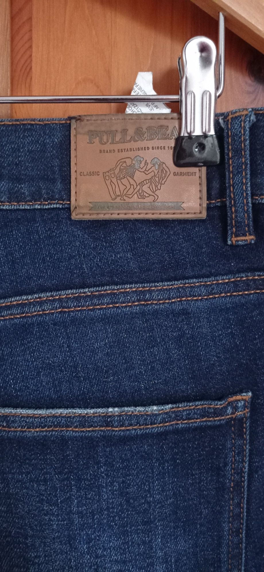 Jeansy Pull and Bear nowe i oryginalne z elastanem za 1/3 ceny rozm.31