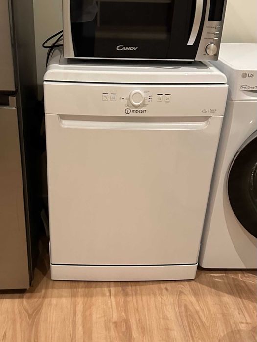 Máquina de Lavar Loiça INDESIT D2F HK26 (14 Conjuntos 60 cm Branco)