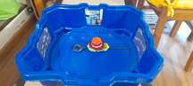 Beyblade - Beystadium com Beyblade