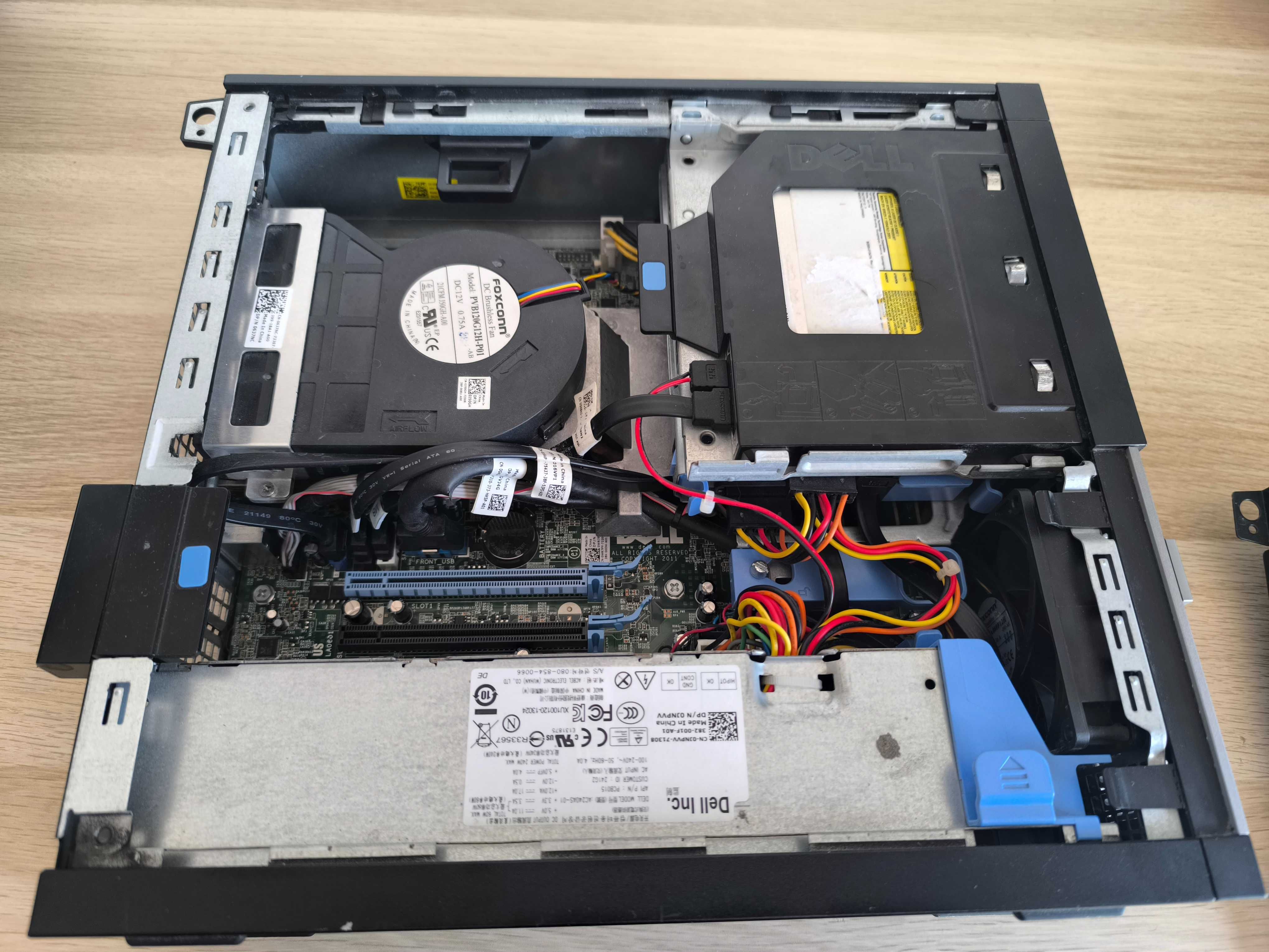 Computador Dell Optiplex 7010 SFF (I5/16GB DDR3/256GB SSD / 250GB HDD)