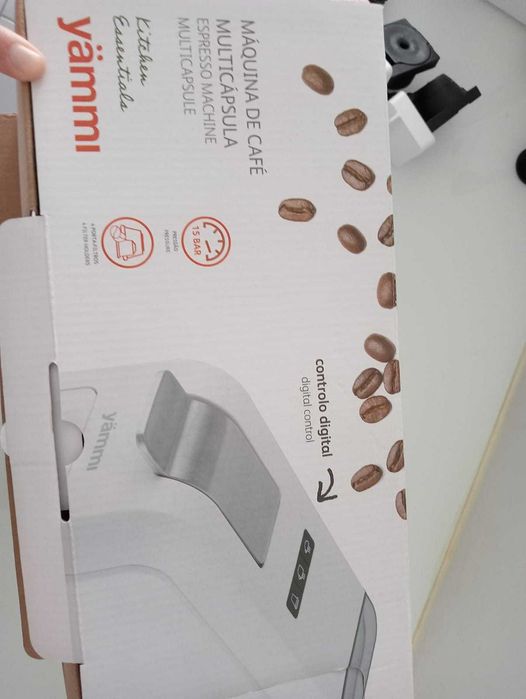 Máquina de Café Yammi