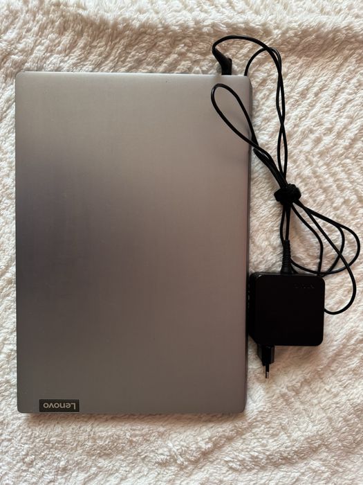 Laptop Lenovo IdeaPad S145-15IWL - idealny do pracy biurowej