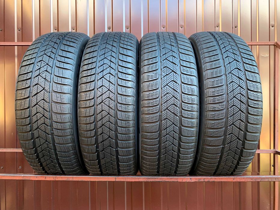 225/60 R18 Pirelli Sottozero 3. Шини зимові 4 шт.