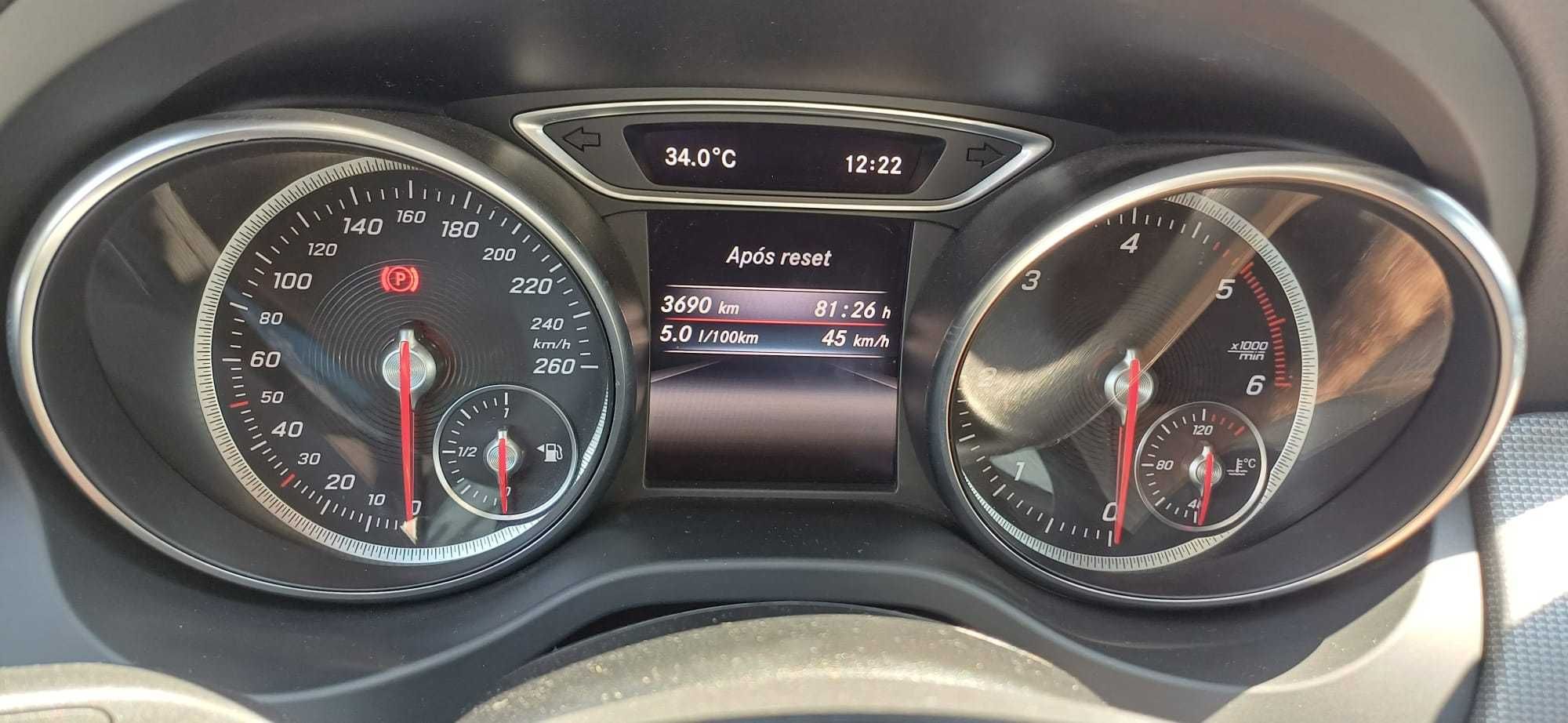 Mercedes-Benz CLA 180 Avantgarde – Julho 2017 (Particular)
