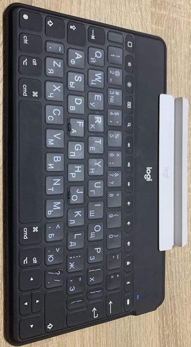 Sprzedam klawiature Logitech Keys-To-Go Bluetooth