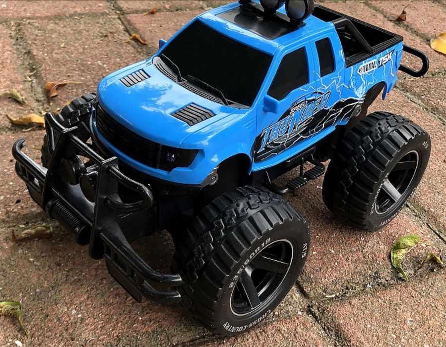 Samochód zdalnie sterowany pilot rc terenowy