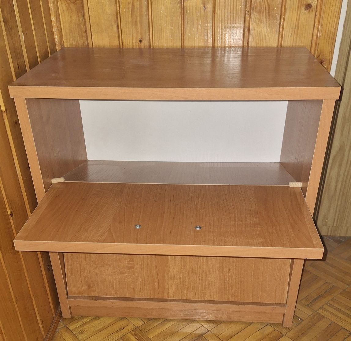 NOWA Szafka na buty z półkami zamykana 50×50×30 cm