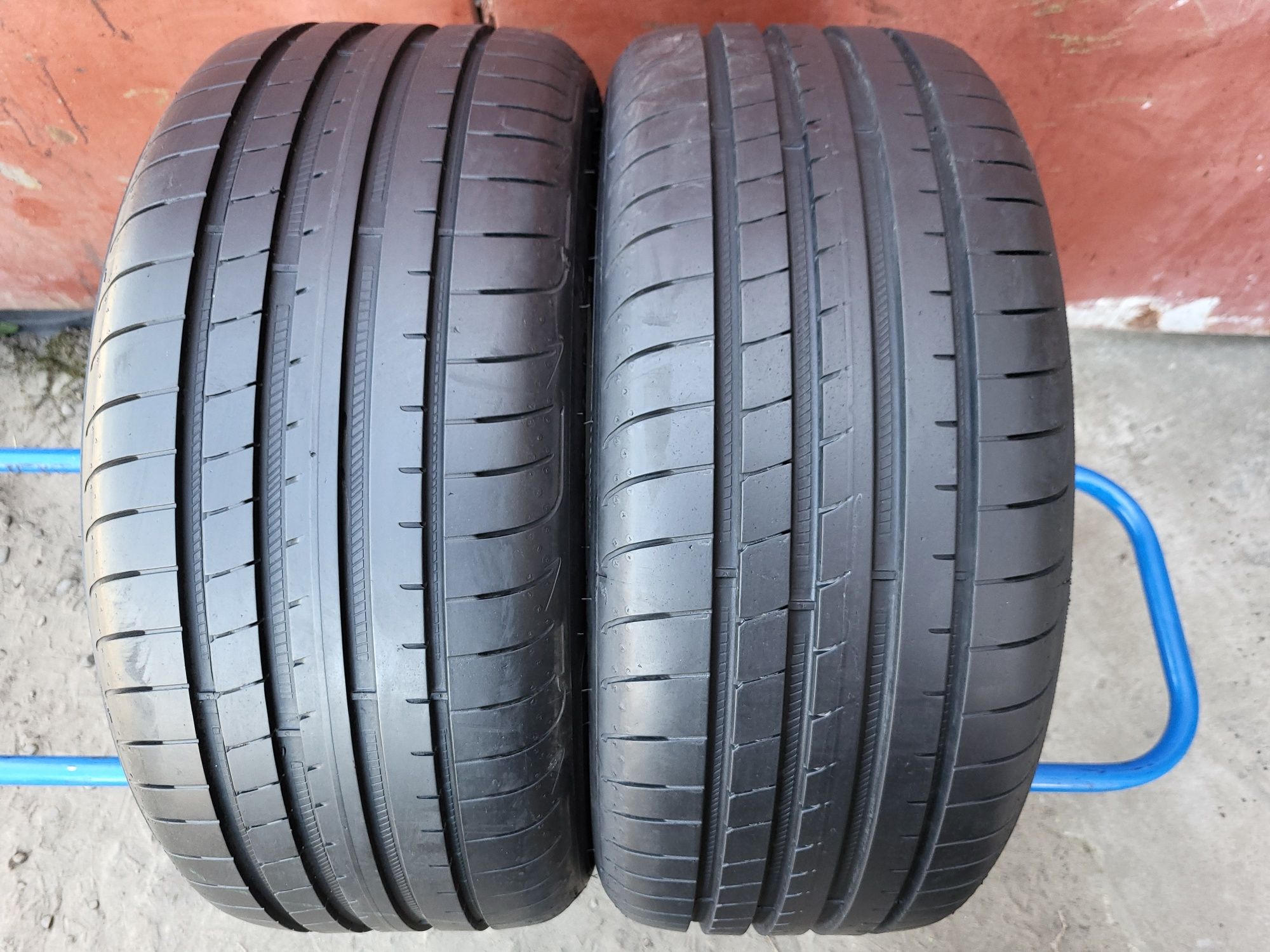 225/45/17 R17 GoodYear Eagle F1 2шт ціна за 1шт літо шини