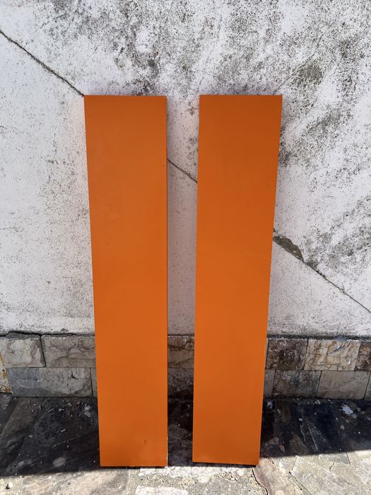 2 prateleiras laranjas 120x23