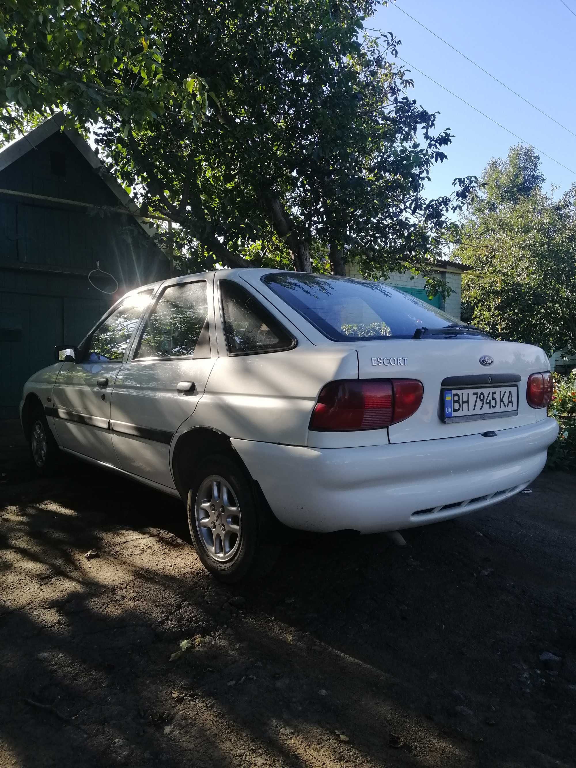 Продам Ford Escort