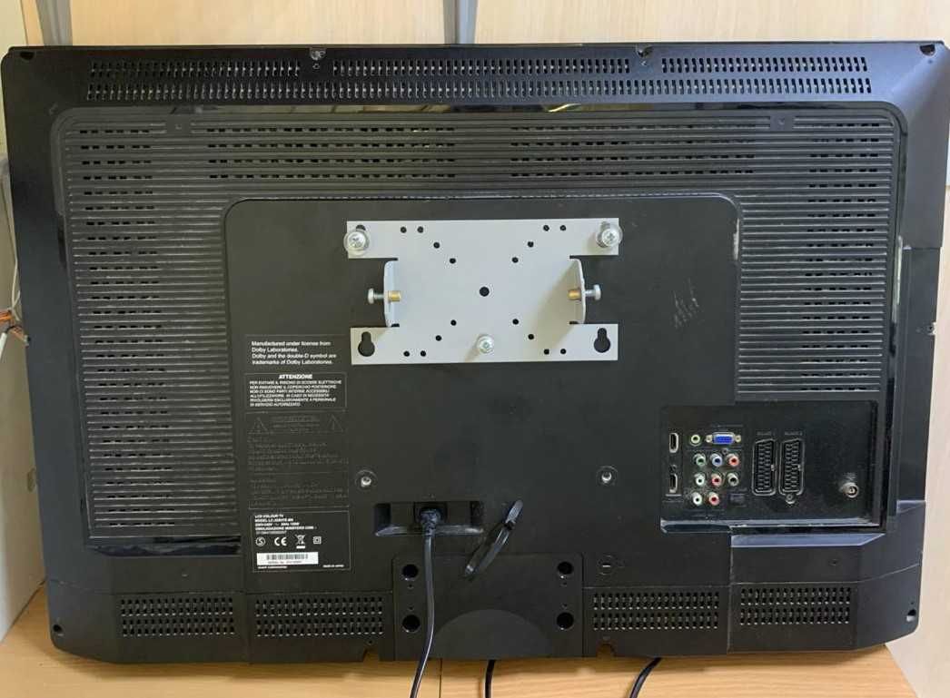 Продам телевізор Sharp LC-32SH7E-BK