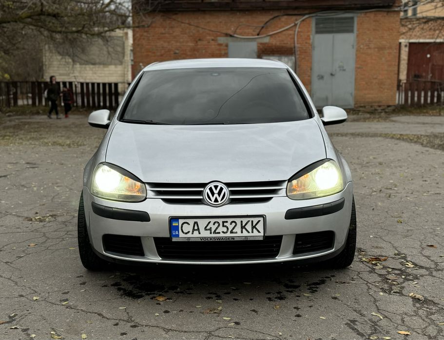 Volkswagen Golf 5 1.6