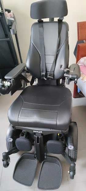 Cadeira eléctrica f5 corpus permobil
