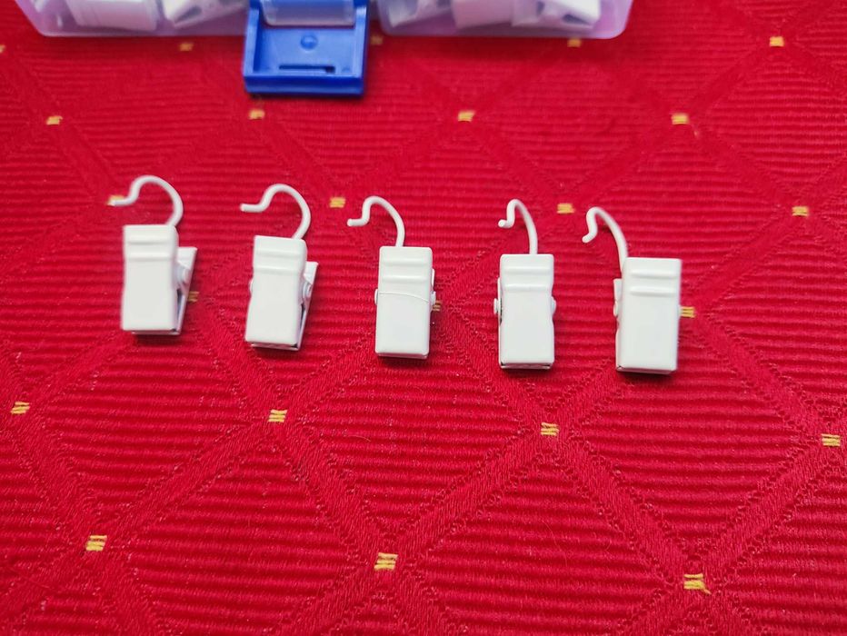 Żabki Białe Do Firan zasłon karniszy karnisza szyny metalowe Klipsy