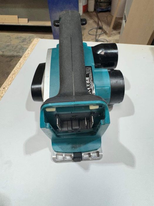Makita DKP 180 strug na  batrie