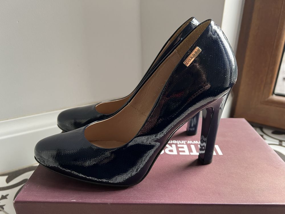 Buty damskie na obcasie Intershoe granatowe rozmiar 39 skóra naturalna