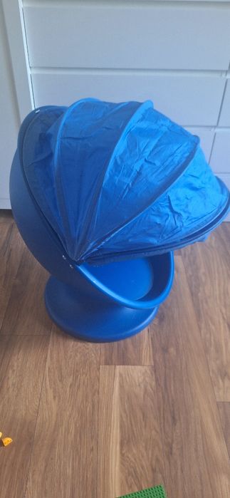 Fotel obrotowy dla dzieci  jajo Ikea