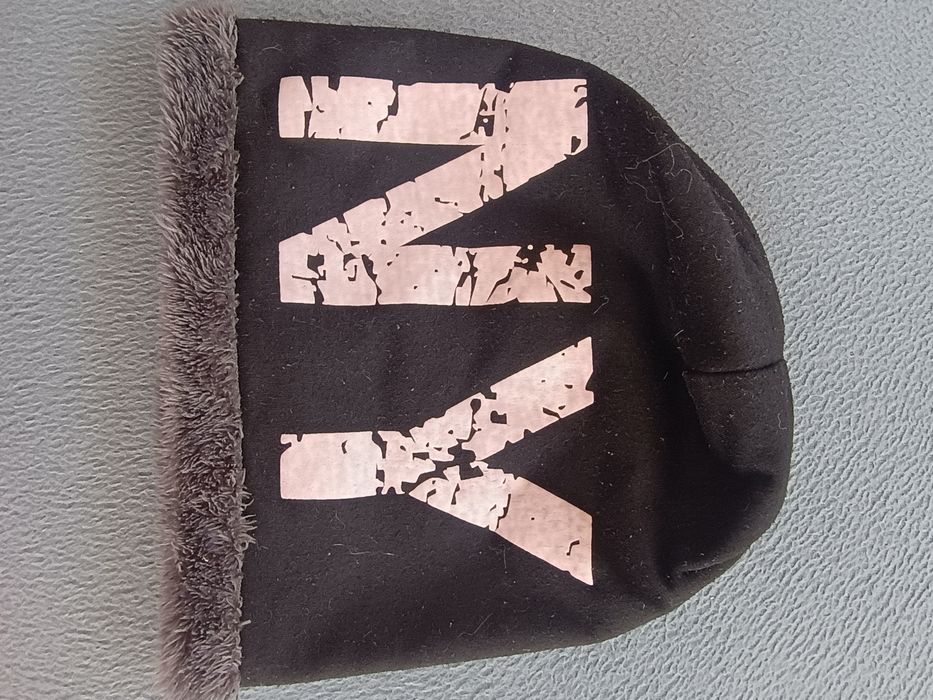 Czapka z futerkiem NY