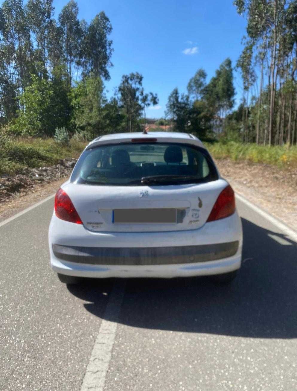 Peugeot 207 Comercial 1.4 HDi (2008) – Matrícula Francesa