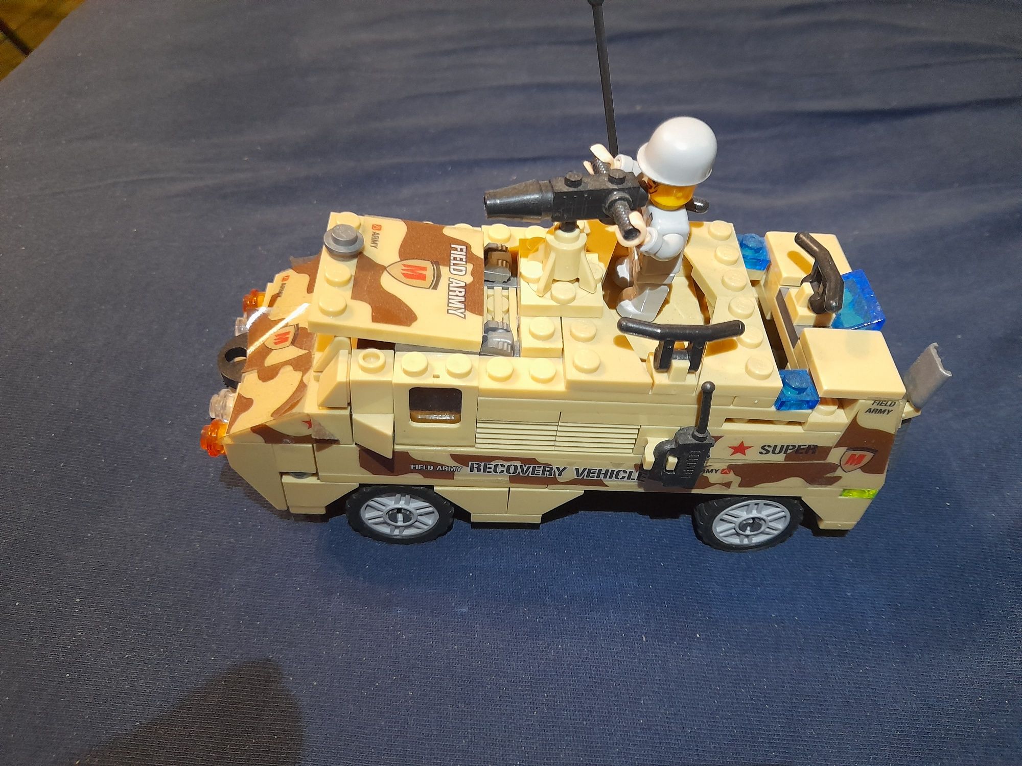 Pojazd wojskowy klocki jak lego pasują do lego