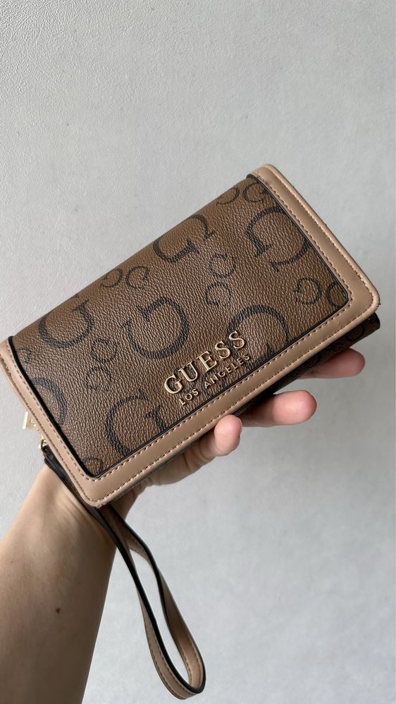 Гаманець Guess