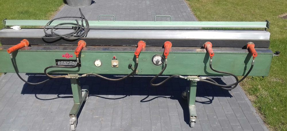 Prasa hydrauliczna do doklejek