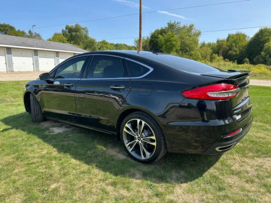 Ford Fusion Titanium      2020