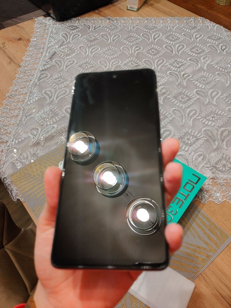 Infinix note 30 128gb/16. Ekran 120hz pomarańcz. 2 miesięczny