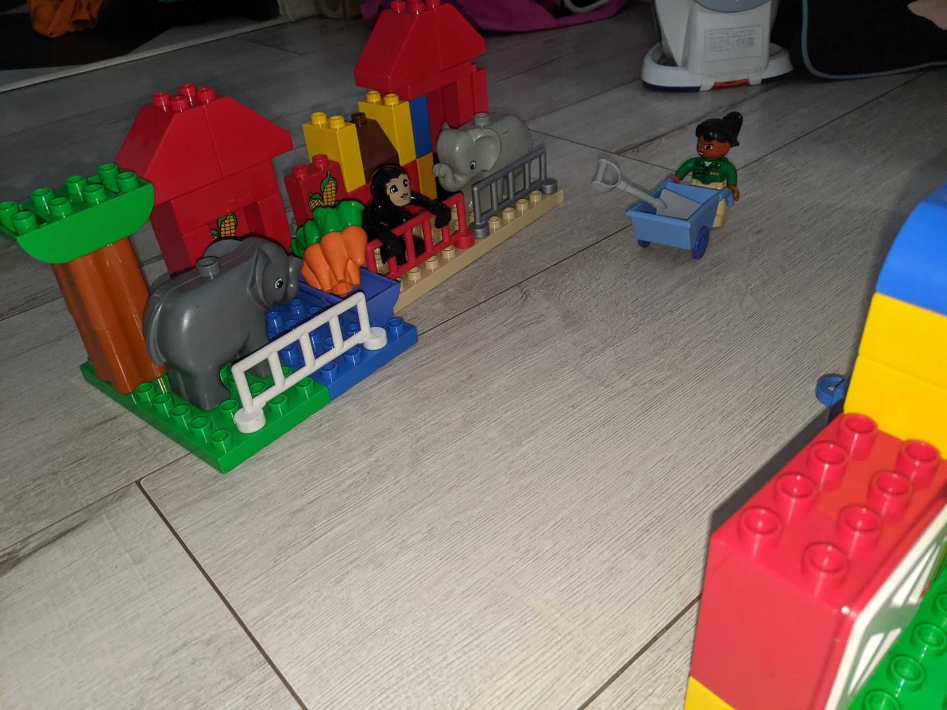 Klocki LEGO Duplo zoo 850gramów