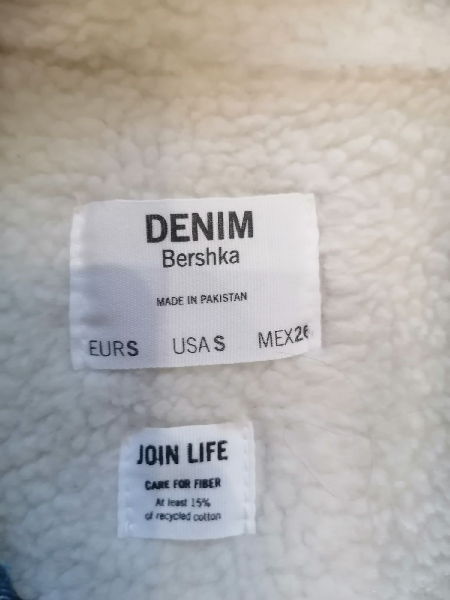Jeansowa kurtka ocieplana BERSHKA rozmiar S