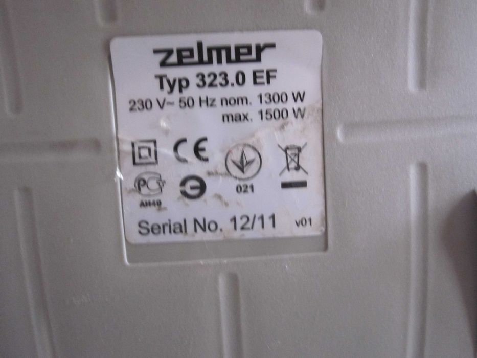 Odkurzacze-Zelmer Elf2 1400W /Electrolux bezworkowy 750W