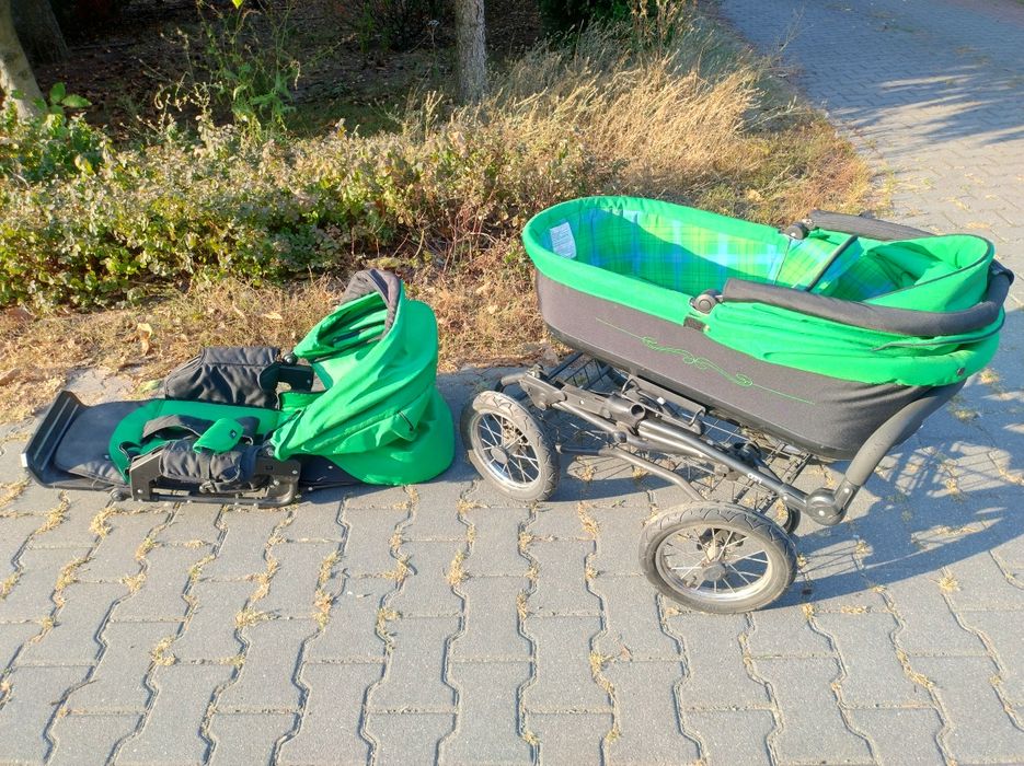 Zielony Wózek głęboki i spacerowy 2w1